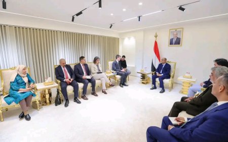 رئيس الوزراء يستقبل في عدن وفد البنك الدولي