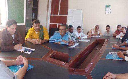 مدير عام الحوطة يلتقي بفريق مؤسسة "طموحات يقودها الشباب" لبحث تنفيذ مبادرة توعوية بيئية