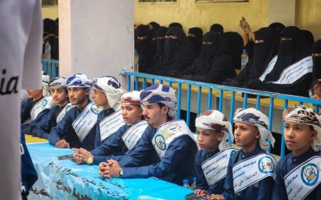 تعز.. مركز الاتقان لتعليم القرآن الكريم حفل تكريم (14) حافظًا وحافظة لكتاب الله.
