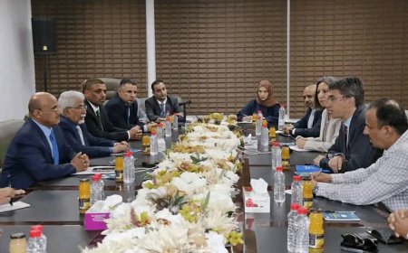 محافظ البنك المركزي يلتقي وفد البنك الدولي لبحث دعم الاقتصاد اليمني