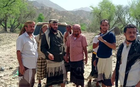 لحج.. مدير عام طور الباحة يتفقد أضرار السيول بمنطقة شعب