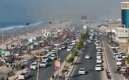 انطلاق فعاليات موسم "نجم البلدة" السياحي 2025 بمدينة المكلا وسط أجواء احتفالية مميزة