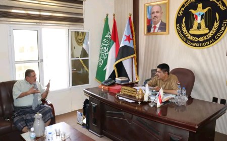 رئيس تنفيذية انتقالي حضرموت يلتقي المناضل أديب العيسي ويشيد بدوره في تعزيز الشراكة الوطنية الجنوبية