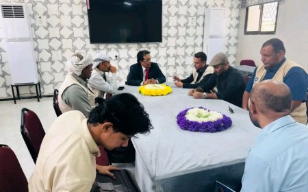 الوكيل الخليفي يبحث مع منظمة "يمن الخير" تعزيز التدخلات في قطاعات الصحة والمياه والطاقة البديله