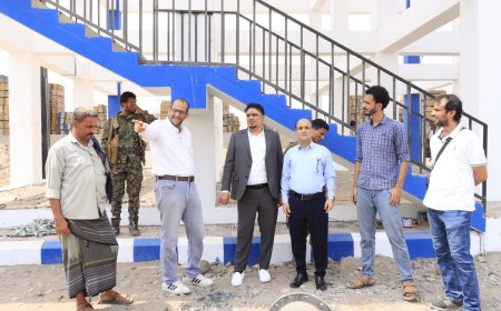 وفد مشترك من السلطة المحلية بالعاصمة عدن ودارسعد يجري زيارة تفقدية لمشروع إعادة بناء خزان بئر ناصر