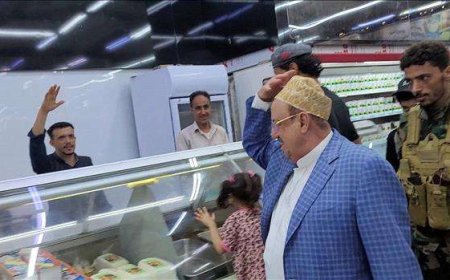 رئيس مجلس النواب يزور عدن مول وسوبر ماركت ظمران