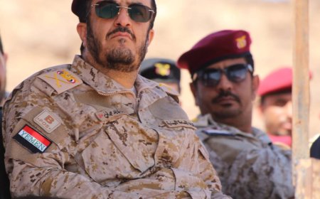 قائد محور علب يشيد بجهود المقاومة الوطنية في إفشال تهريب أسلحة إيرانية إلى مليشيا الحوثي