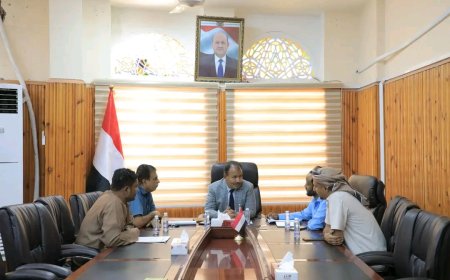 الوكيل العامري يبحث آلية ضبط أسعار الغاز المنزلي بمديرات وادي وصحراء حضرموت