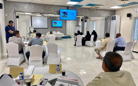 اللجنة الاستشارية بحضرموت تختتم دورة القيادة الفعالة بمدينة المكلا