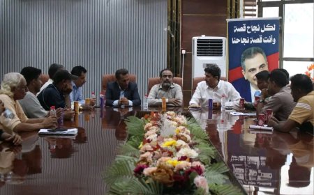 لقاء موسع في خور مكسر لإيجاد حلول عاجلة وإنشاء ملعب لنادي الجلاء الرياضي