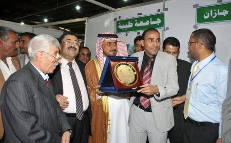 بن سارية يشيد بجهود عوبل والصميلي بتعميق العلاقات الثقافية بين اليمن والسعودية