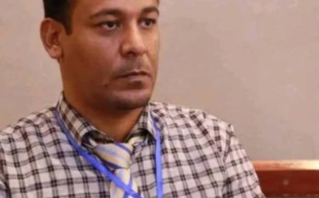 قيادة السلطة المحلية بمديرية رضوم ورئيس الاتحاد السمكي الجنوبي يؤدون واجب العزاء في الفقيد أحمد الجبيلي