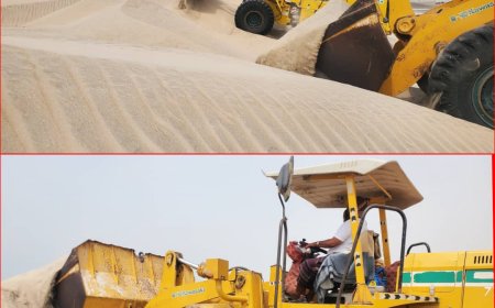 حفاظاً على سلامة أرواح المسافرين..  صندوق النظافة بأبين يواصل حملته لإزالة الكثبان الرملية على الطريق الدولي أبين – عدن