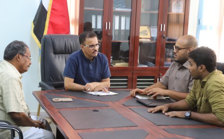 الأمين العام يوقّع اتفاقية مشروع برنامج شبكة الأمان الغذائي بحضرموت