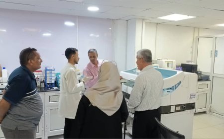 مكتب الصحة بعدن يشدد الرقابة الصحية ويضبط المخالفين في العيادات والمراكز الصحية بالبريقة 