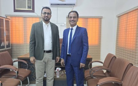 باعوم يسلم رئيس هيئة الأراضي  العولقي ملفًا موثقًا بوقائع فساد جسيم في أراضي الدولة بعدن