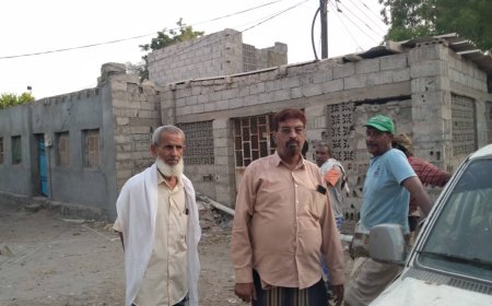 خنفر .. بتعليمات وإشراف من مدير مؤسسة الكهرباء استبدال اسلاك كهربائية منتهية مسافة 900 متر بمبلغ 4 مليون ريال يمني