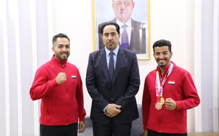 الوزير البكري يستقبل بطل لعبة "الكونغ فو" ثروت السندي