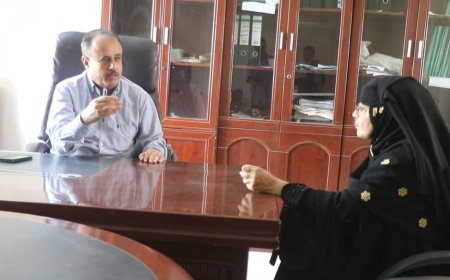 الجهاز المركزي للإحصاء بأبين يناقش مع مصلحة الضرائب حصر المؤسسات الاقتصادية والتجارية وتوثيق أنشطتها 