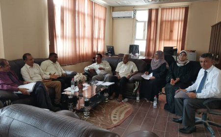 كلية العلوم الإدارية بجامعة عدن تُواصل تحضيراتها لعقد ملتقاها العلمي الأول