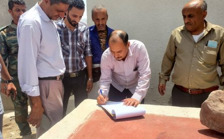 فريق من منظمة زوا الدولية يزور موقع خزان معالجة الفلورايد في مديرية الحصين بالضالع