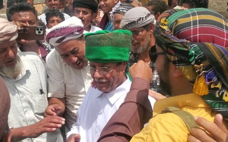 مراسيم تنصيب الشيخ سليم الرهاوي شيخا لقبيلة الرهوي دقار في رخمة بيافع