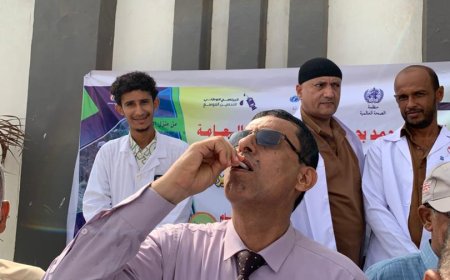 مدير عام مكتب الصحة العامة والسكان بلحج يدشن حملة التحصين ضد مرض الكوليرا بمديرية تبن 