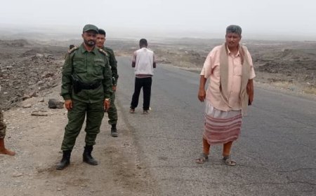 أمن أبين يباشر التحقيقات في جريمة مقتل الجندي أكرم المرقشي بمسرح الجريمة في العرقوب