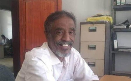 مدير عام مديرية رضوم محافظة شبوة يُعزّي مدير عام مكتب الأشغال بالمحافظة في وفاة عمه