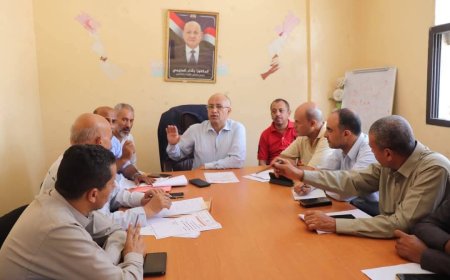 المكتب التنفيذي بمديرية المظفر يعقد اجتماعه الدوري السابع لشهر يوليو لمناقشة مستجدات الأوضاع الخدمية