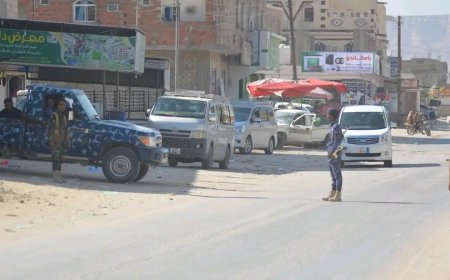 شرطة مديرية حورة ووادي العين تضبط متهماً بسرقة معدات من مدرسة الكفاح