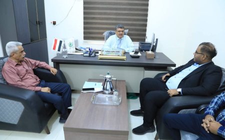 الأمين العام لجامعة المهرة يستقبل وفد صحيفة "14 أكتوبر" ويشيد بدورها الإعلامي