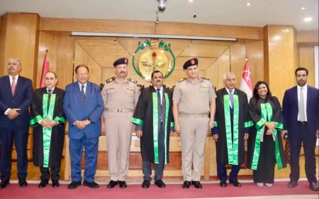 الوزير البكري يهنئ وزير الدفاع "الداعري" بمناسبة نيله الدكتوراه من الأكاديمية العسكرية بمصر