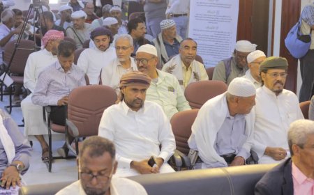 برعاية رسمية وحضور شعبي واسع.. تريم تحيي ذكرى الشاعر الكبير طالب بن شملان "أبو عمر"