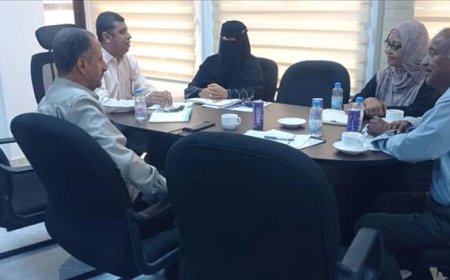 وكيل وزارة الصناعة لقطاع التجارة الداخلية يناقش آلية ضبط أسعار اللحوم والدواجن والأسماك