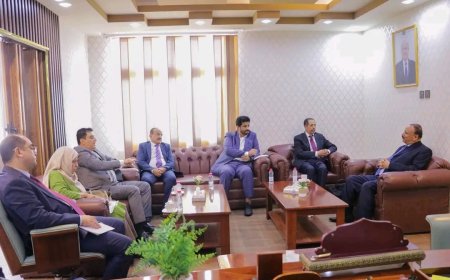 وزير النقل يبحث مع مسؤول بالبنك الدولي جهود التعاون المشترك بين الجانبين لدعم مشروعات قطاع النقل