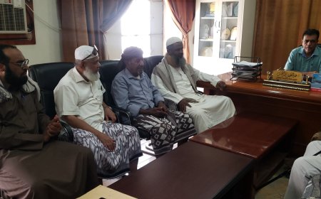 مدير عام مديرية القطن يناقش مع اللجنة المجتمعية بمنطقة العنين الترتيبات لإقامة الزواج الجماعي