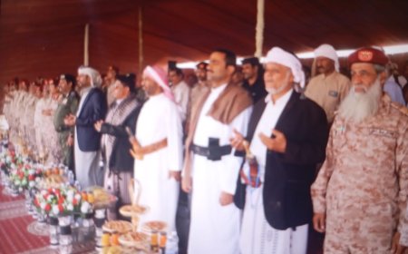 اللواء الأول بقوات حماية حضرموت يستهل حفل تخرّج دورة الاستجداد الأولى بوقفة لقراءة الفاتحة على روح الشهيد أحمد باسلوم