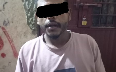 أمن لودر يلقي القبض على متهم بسرقة أسلاك الكهرباء.