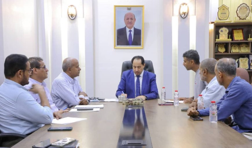البكري يلتقي مدير مكتب الوزارة بالضالع ويناقش معه قضايا الشباب والرياضيين