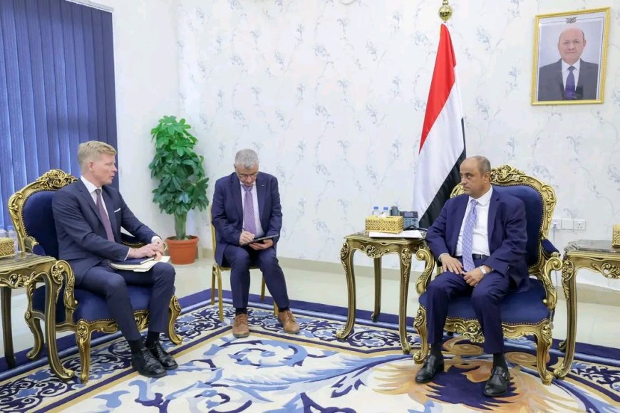 رئيس الوزراء يستقبل في العاصمة المؤقتة عدن المبعوث الأممي إلى اليمن
