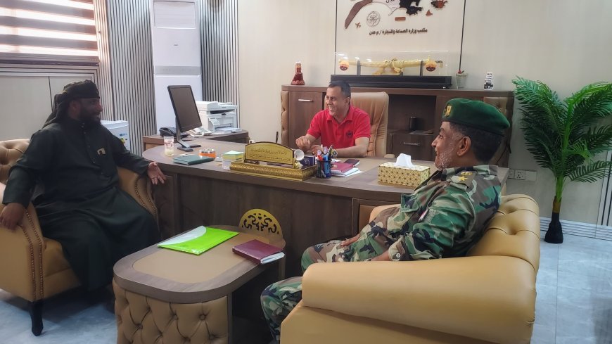 الصناعة والتجارة بعدن وقوات الحزام الأمني يناقشان تعزيز التنسيق والتعاون المشترك