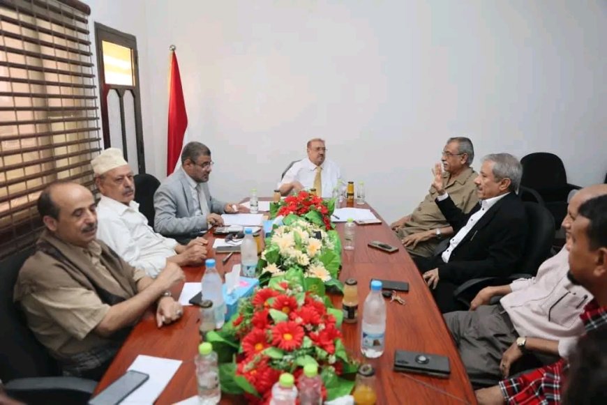 هيئة رئاسة مجلس النواب تعقد إجتماعاً لها بالعاصمة المؤقتة عدن