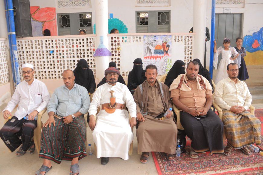 مدير عام شبام يختتم المخيم الصيفي الخامس للفتيات ويشيد بتمكين الطاقات الشابة بالمديرية
