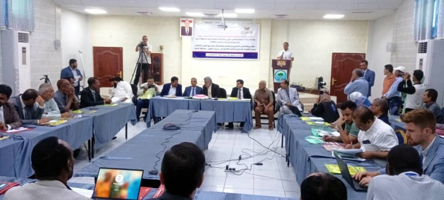 ورشة عمل بعدن خاصة بمعالجة آثار اعصار تيج