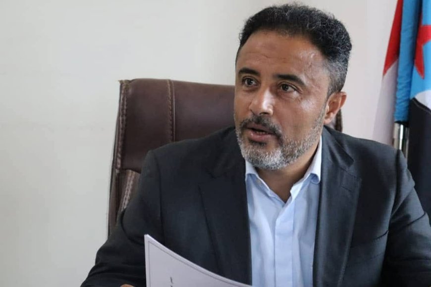 رئيس تنفيذية انتقالي أبين يُعزّي في وفاة العميد الركن علي ناصر سعيد الدنبوع