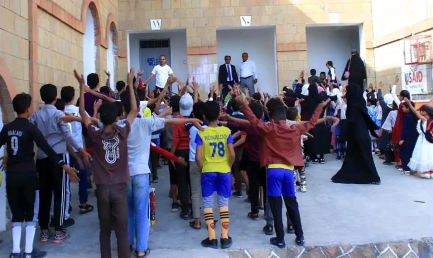 تعز.. مدير عام مكتب الشباب والرياضة يدشن المركز الصيفي لنادي السهام الرياضي الثقافي