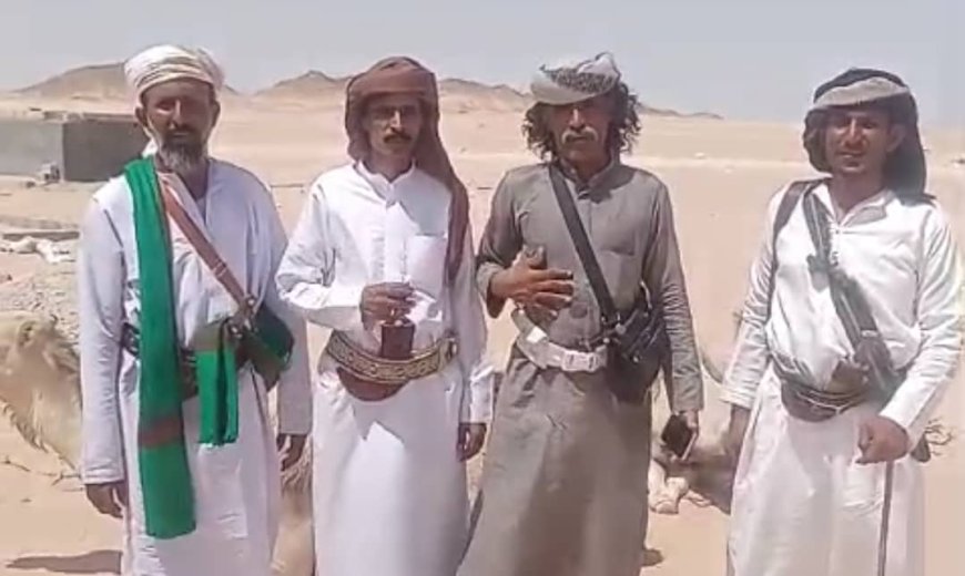 الشيخ لكرش باعوضة يستقبل رحالة شبوة بسلطنة عمان بعد رحلتهم على ظهور الإبل للانطلاق إلى دول الخليج والعراق