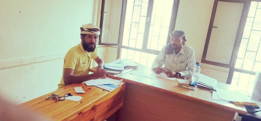 انتقالي جيشان يطلع على أسباب تأخر صرف مرتبات المعلمين بالمديرية