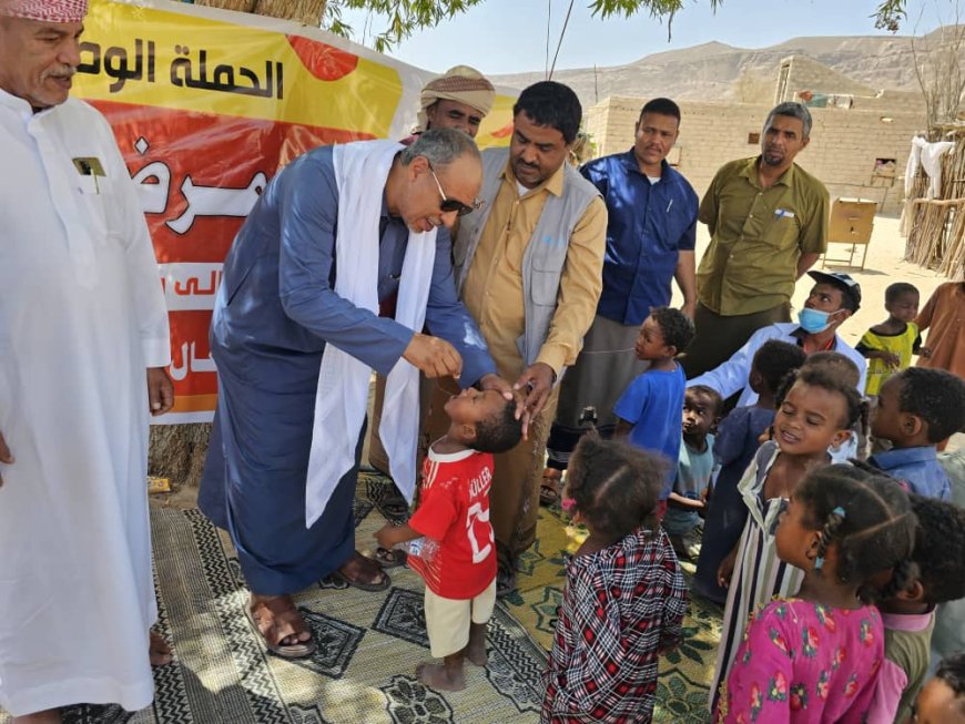 تدشين الحملة الوطنية الطارئة للتحصين ضد مرض شلل الأطفال بمديرية السوم (الجولة الأولى- يوليو 2025م)